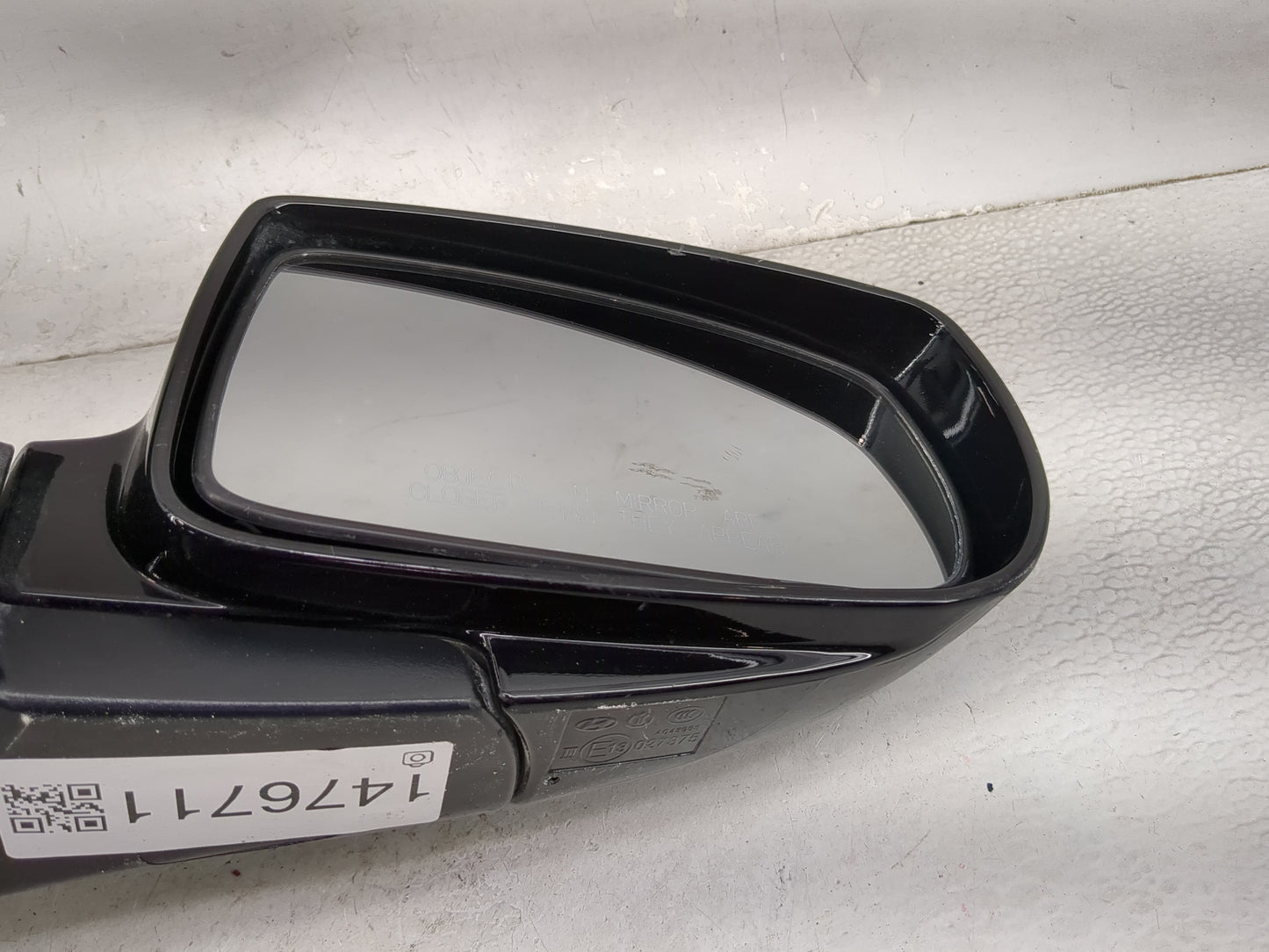 2009-2016 Hyundai Genesis Passenger Side View Mirror - Right Door Mirror OEM Used - Oemusedautoparts1.com