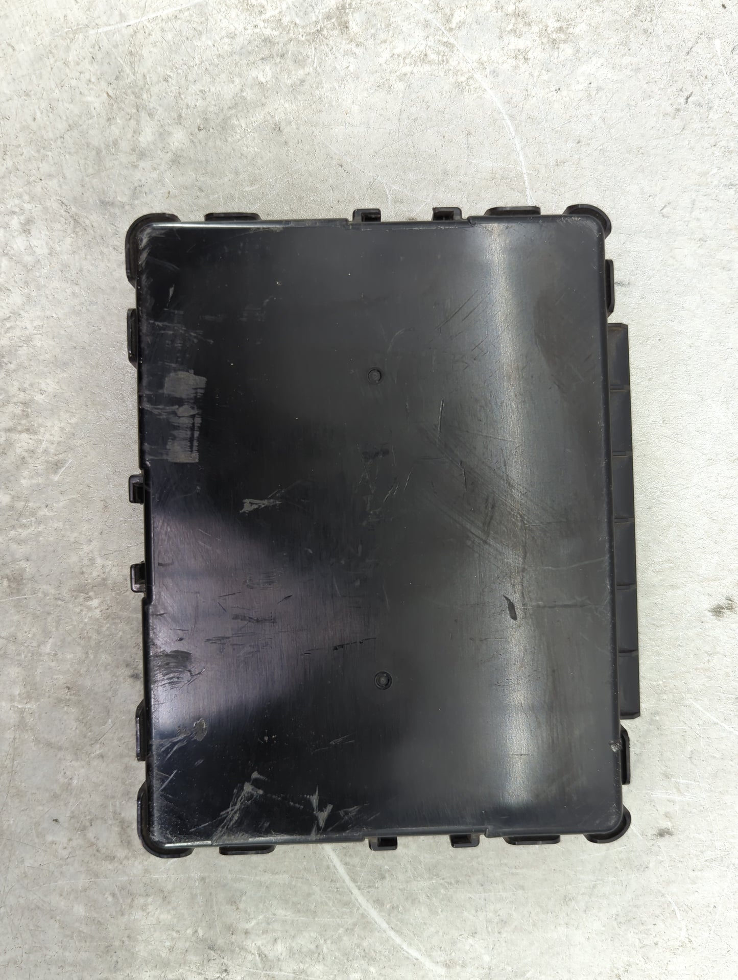 2015-2016 Hyundai Santa Fe Theft-locking Control Module - Oemusedautoparts1.com
