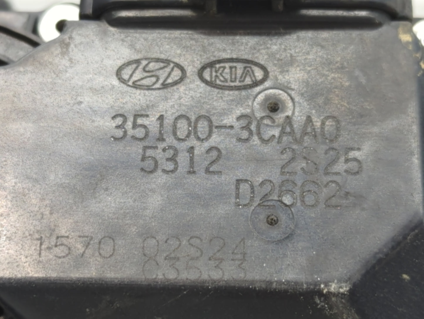 2013-2018 Hyundai Santa Fe Throttle Body P/N:35100-3CAA0 Fits Fits 2012 2013 2014 2015 2016 2017 2018 OEM Used Auto Parts -