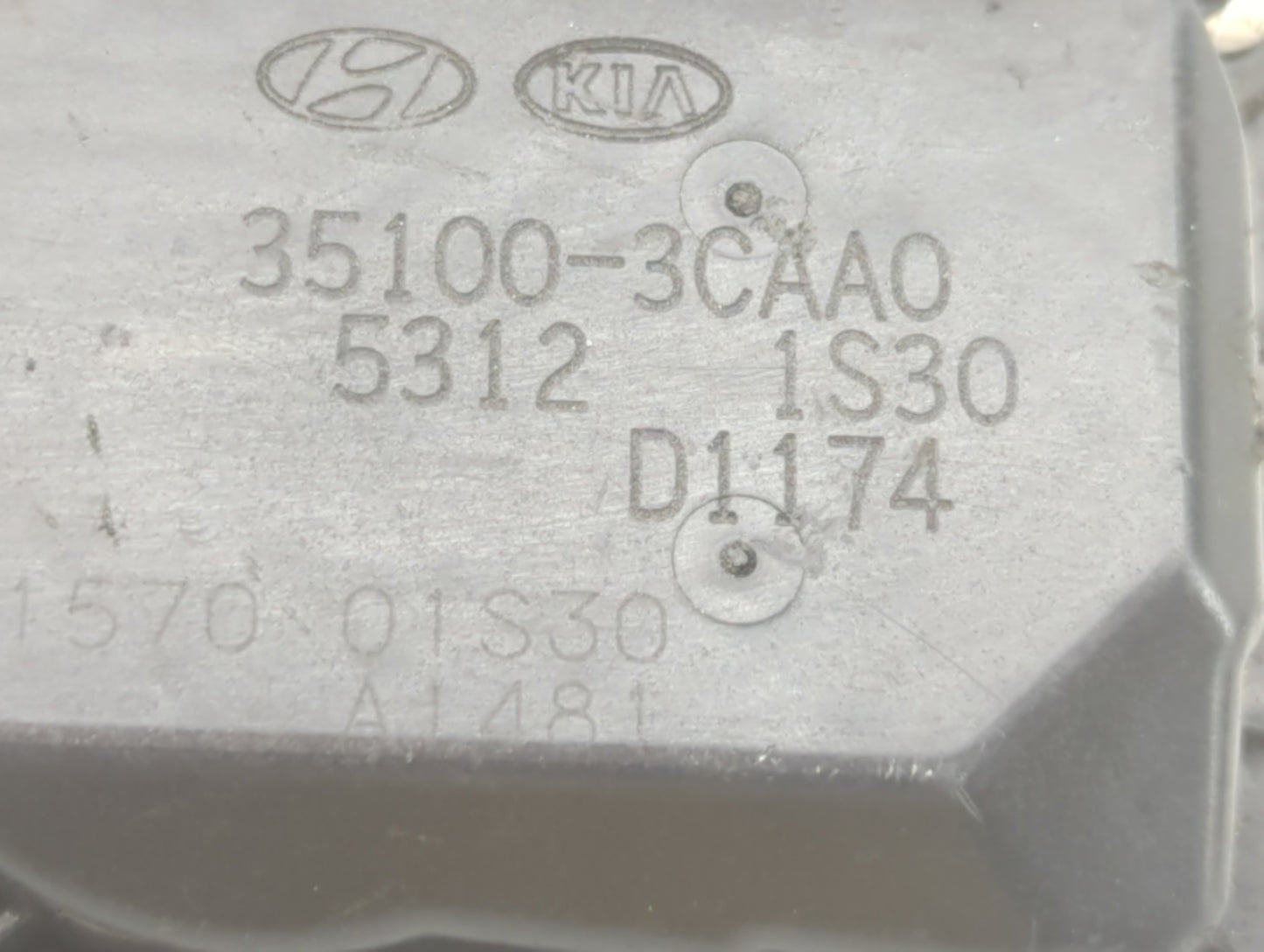 2013-2018 Hyundai Santa Fe Throttle Body P/N:5312 1S30 35100-3CAA0 Fits Fits 2012 2013 2014 2015 2016 2017 2018 OEM Used Aut