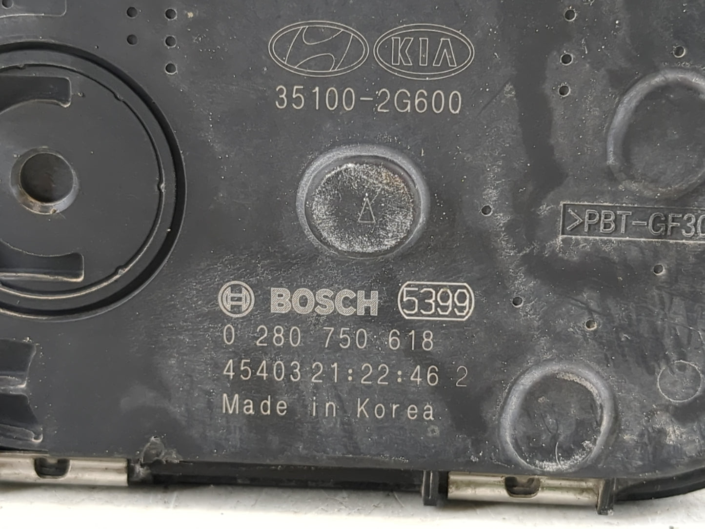 2015-2019 Hyundai Sonata Throttle Body P/N:35100-2G600 Fits Fits 2015 2016 2017 2018 2019 2020 2021 OEM Used Auto Parts - Oe