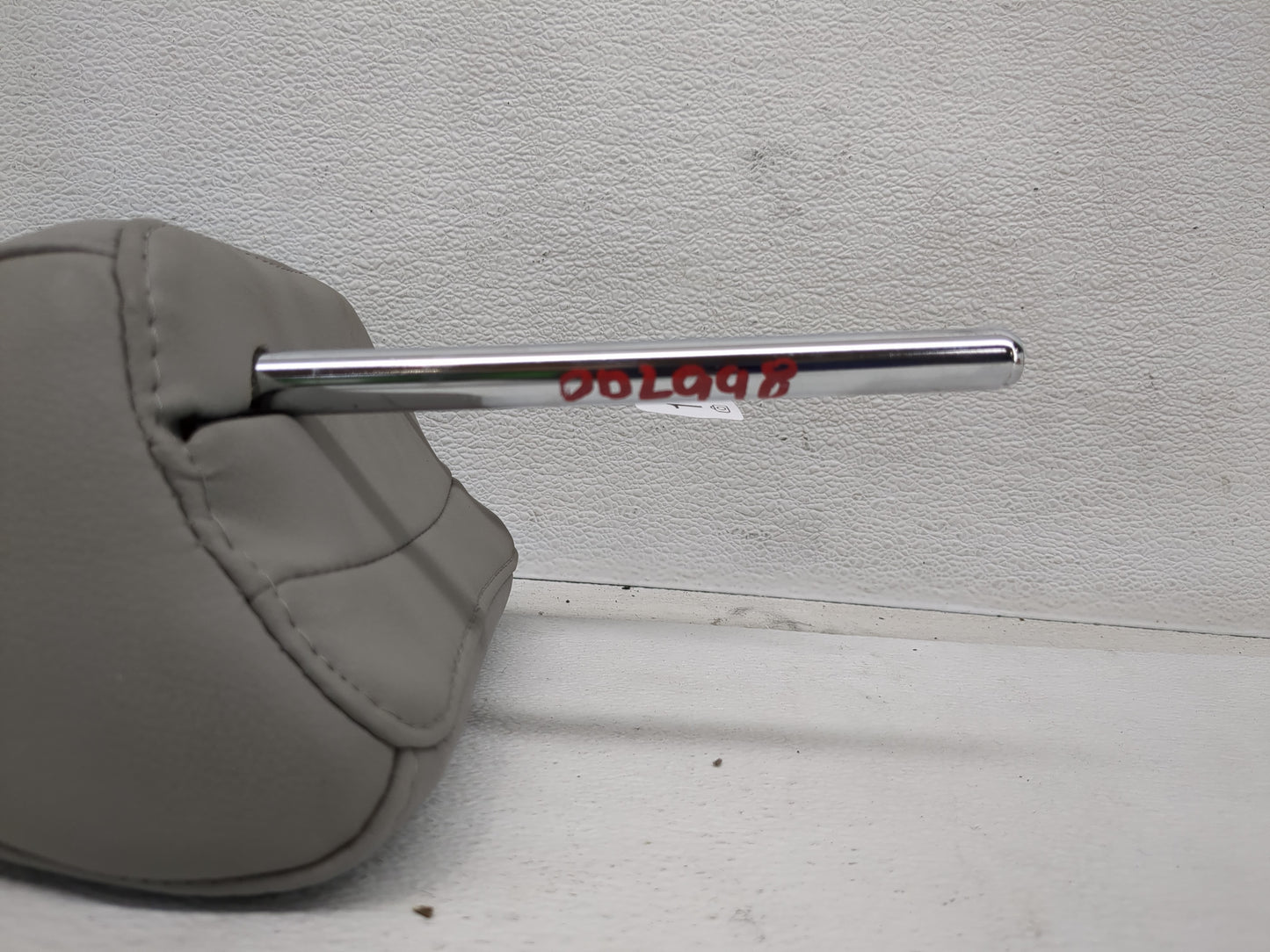 2015-2017 Hyundai Sonata Headrest Head Rest Front Driver Passenger Seat Fits Fits 2015 2016 2017 OEM Used Auto Parts - Oemus