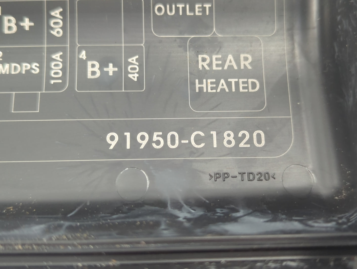 2015 Hyundai Sonata Fusebox Fuse Box Panel Relay Module P/N:91950-C1820 Fits OEM Used Auto Parts - Oemusedautoparts1.com