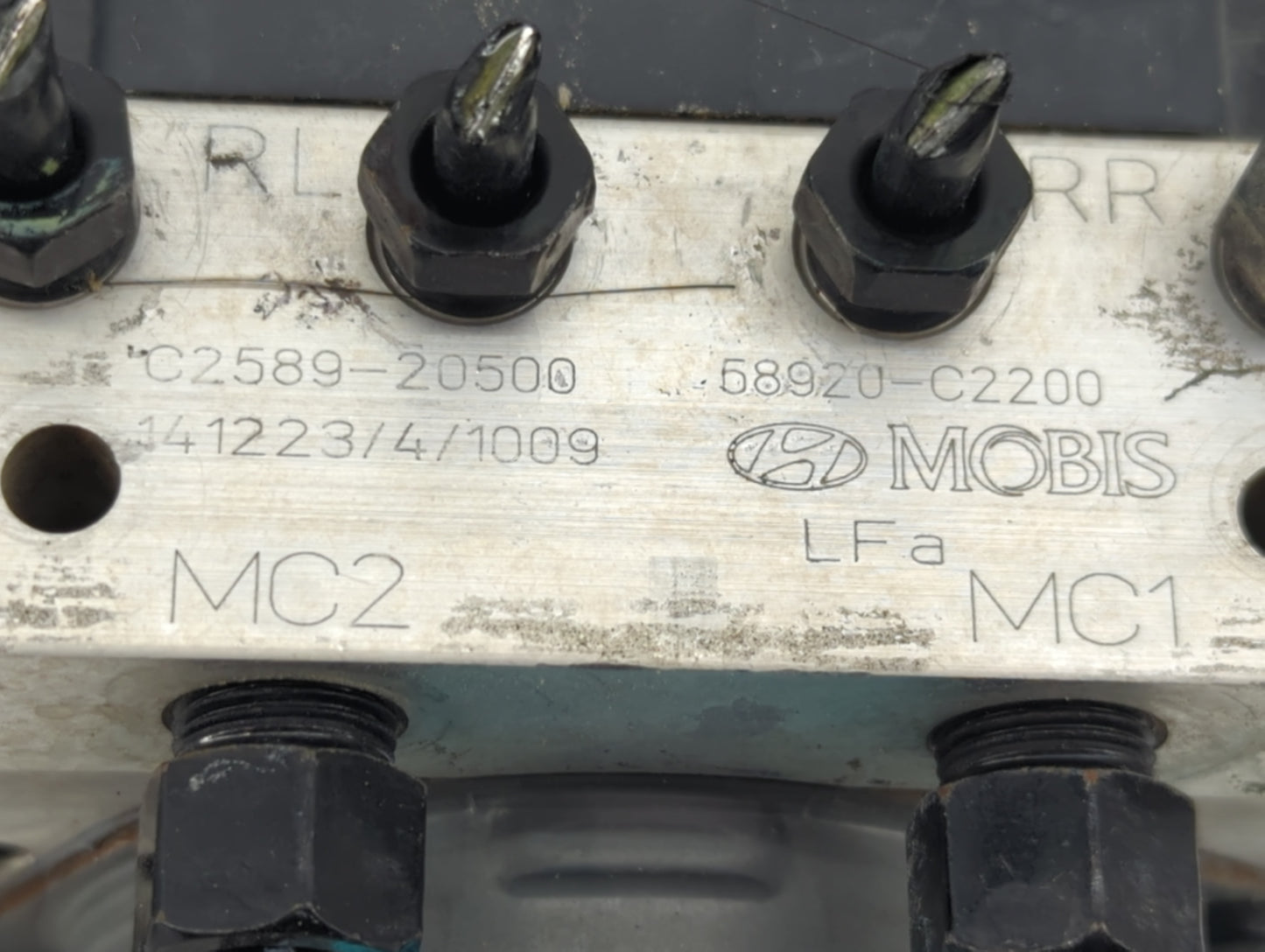 2015-2017 Hyundai Sonata ABS Pump Control Module Replacement P/N:58920-C2200 C2589-20500 Fits Fits 2015 2016 2017 OEM Used A