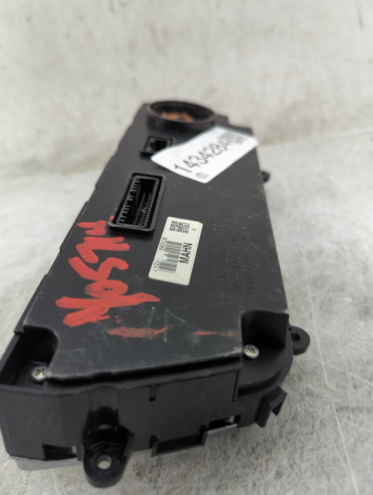 2015-2017 Hyundai Sonata Climate Control Module Temperature AC/Heater Replacement P/N:97250-C2XXX TN237000-69001H Fits OEM U