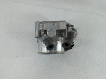 2015-2019 Hyundai Sonata Throttle Body P/N:0 280 750 618 35100-2G600 Fits Fits 2015 2016 2017 2018 2019 OEM Used Auto Parts