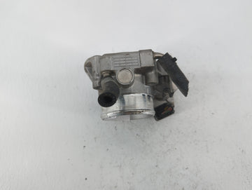 2011-2015 Hyundai Sonata Throttle Body P/N:35100-2G800 9045010020, 0459 1847 AC Fits Fits 2011 2012 2013 2014 2015 2016 OEM Used Auto Parts