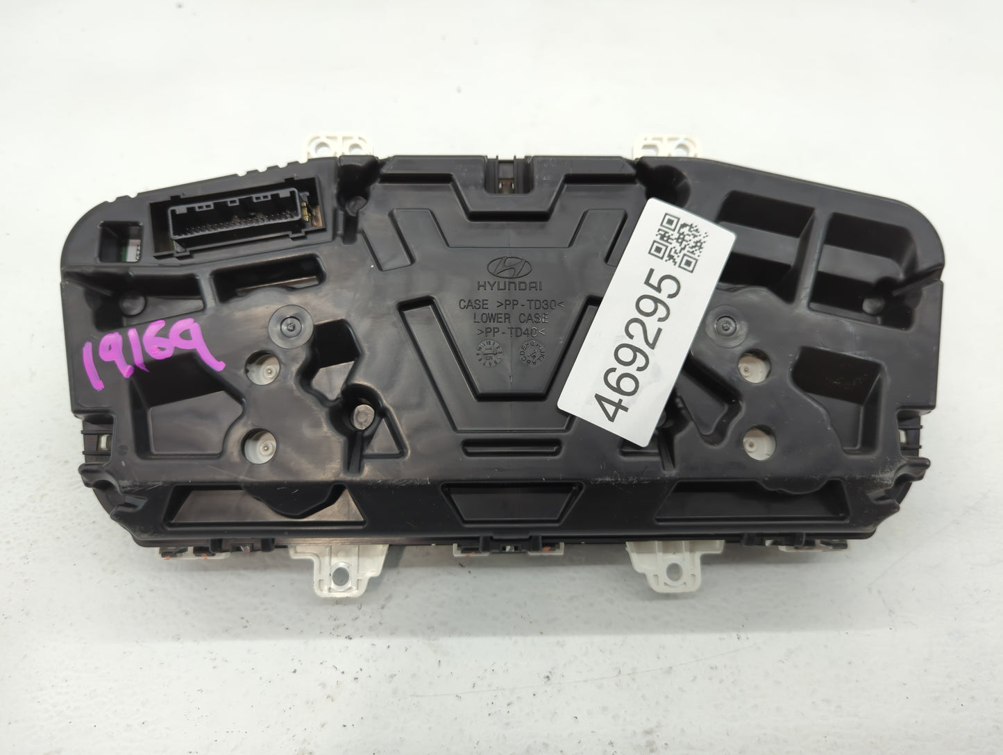 2015 Hyundai Sonata Instrument Cluster Speedometer Gauges P/N:94011-C2000 94001-C2000 Fits OEM Used Auto Parts - Oemusedauto