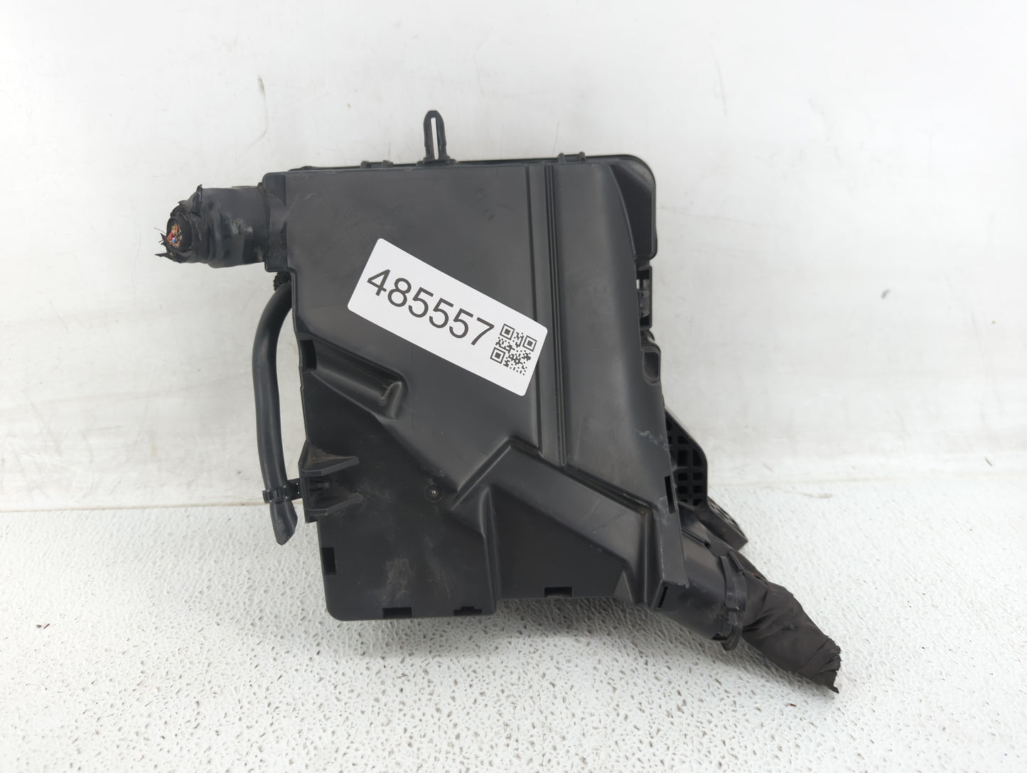 2015 Hyundai Sonata Fusebox Fuse Box Panel Relay Module P/N:6423-0102 Fits OEM Used Auto Parts - Oemusedautoparts1.com