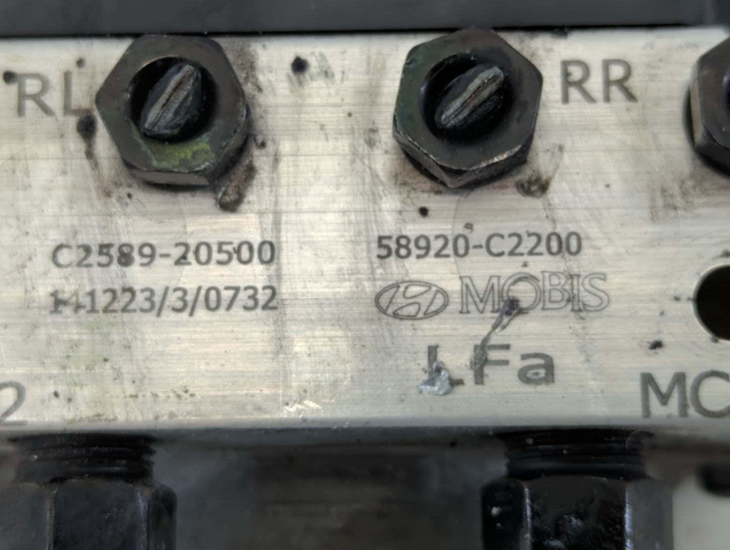 2015 Hyundai Sonata ABS Pump Control Module Replacement P/N:58920-C220 C2589-20500 Fits OEM Used Auto Parts - Oemusedautopar