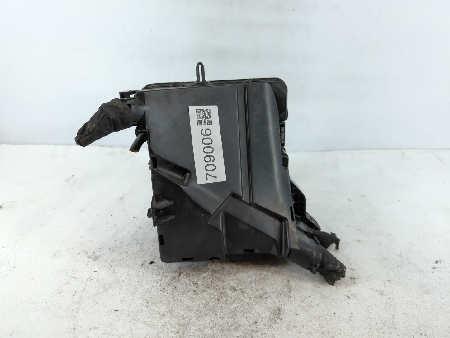2015 Hyundai Sonata Fusebox Fuse Box Panel Relay Module P/N:VS91200C2010LA Fits OEM Used Auto Parts - Oemusedautoparts1.com