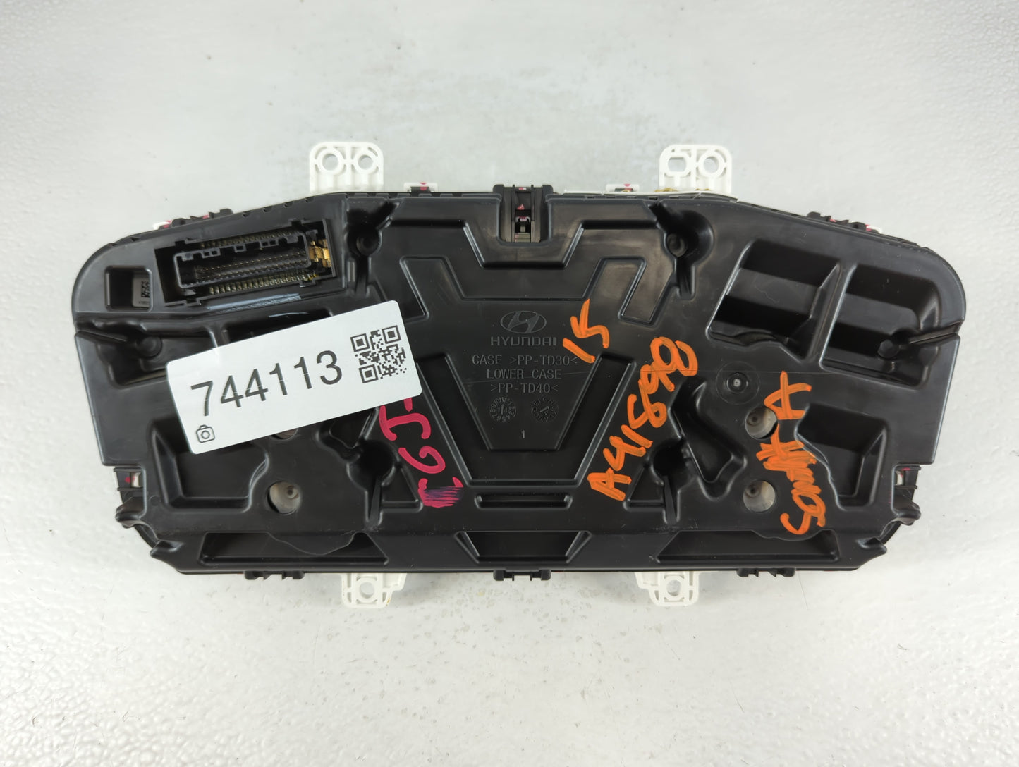 2015 Hyundai Sonata Instrument Cluster Speedometer Gauges P/N:94001-C2000 Fits OEM Used Auto Parts - Oemusedautoparts1.com