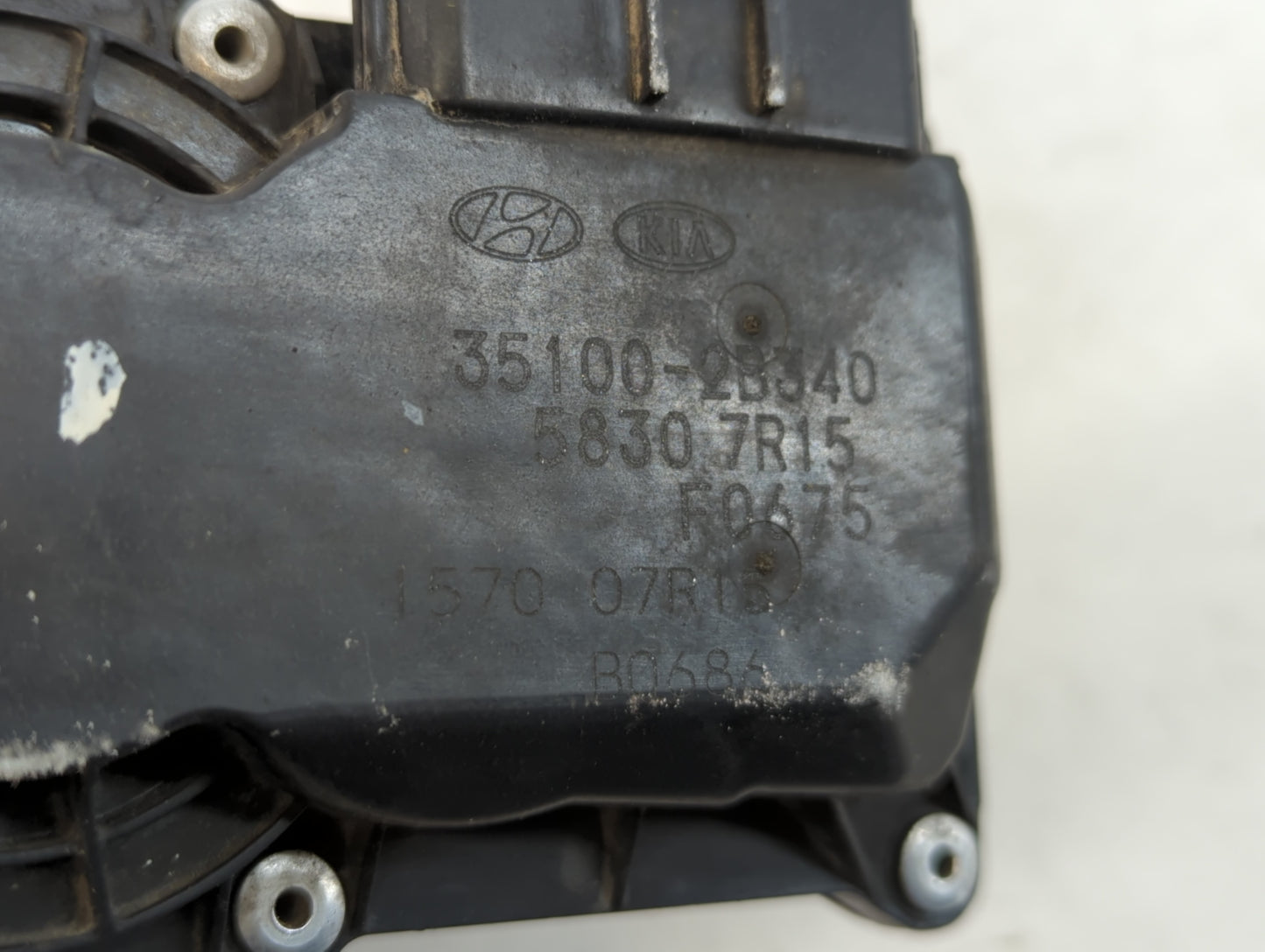 2015-2019 Hyundai Sonata Throttle Body P/N:35100-2B340 Fits Fits 2015 2016 2017 2018 2019 2020 2021 2022 OEM Used Auto Parts