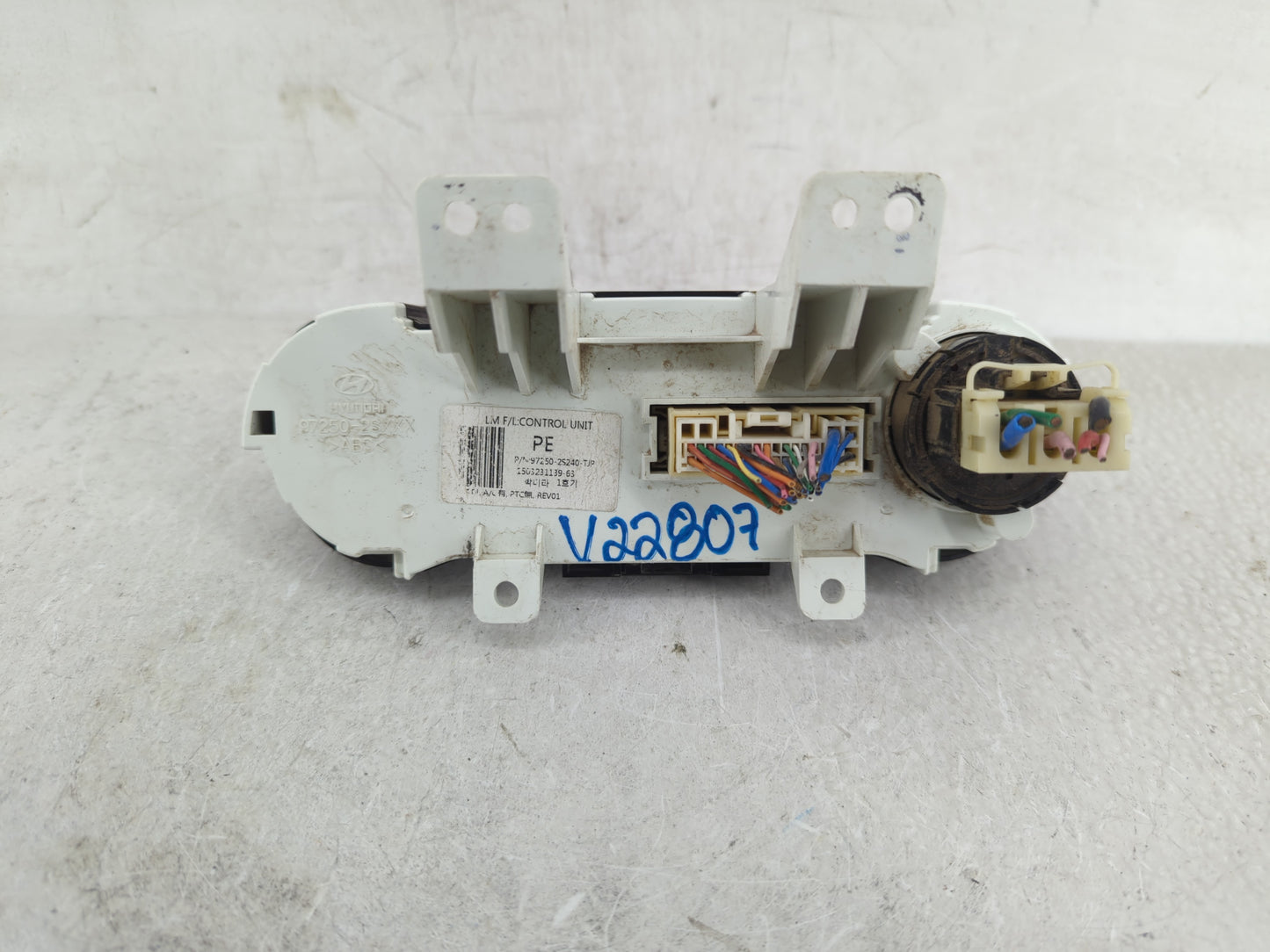 2014-2015 Hyundai Tucson Climate Control Module Temperature AC/Heater Replacement P/N:97250-2S240-TJP Fits Fits 2014 2015 OE