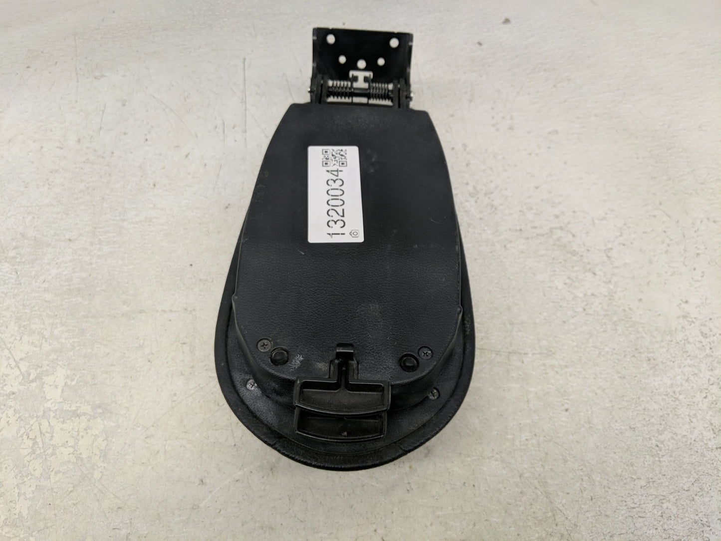 2015 Hyundai Veloster Center Console Armrest Cover Lid Fits OEM Used Auto Parts - Oemusedautoparts1.com