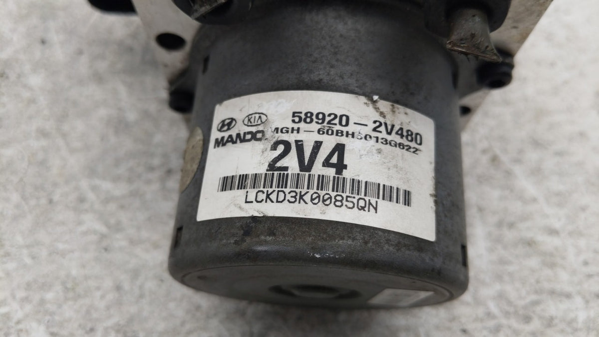 2015 Hyundai Veloster Anti-Lock Brake ABS Pump Module Actuator OEM P/N:BE6003G606 58920-2V480, 58920-2V470, BE6003G622 Fits