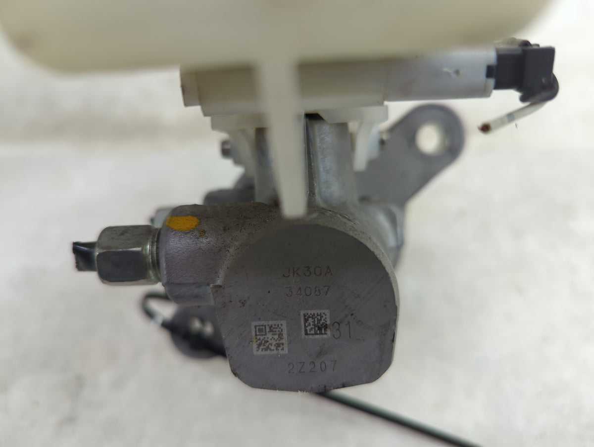 2015-2015 Infiniti Q40 Brake Master Cylinder - Oemusedautoparts1.com