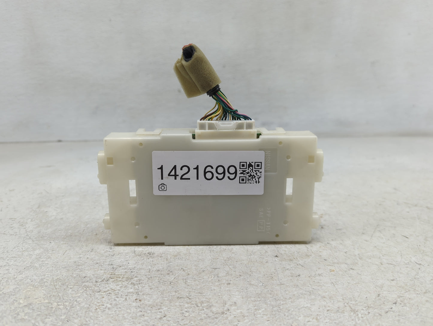 2014-2016 Infiniti Qx60 Radio AM FM Cd Player Receiver Replacement P/N:27760 9PB0A Fits Fits 2013 2014 2015 2016 OEM Used Au