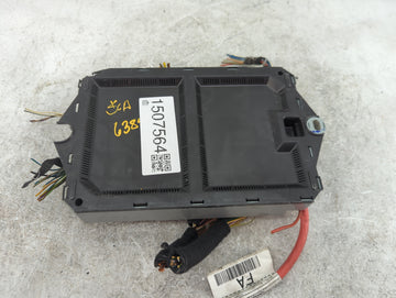 2014-2015 Jaguar Xf Fusebox Fuse Box Panel Relay Module P/N:CX23-14300-FA UEE1-E-50004757-000, 8X-71-14A240-AA Fits Fits 2014 2015 OEM Used Auto Parts