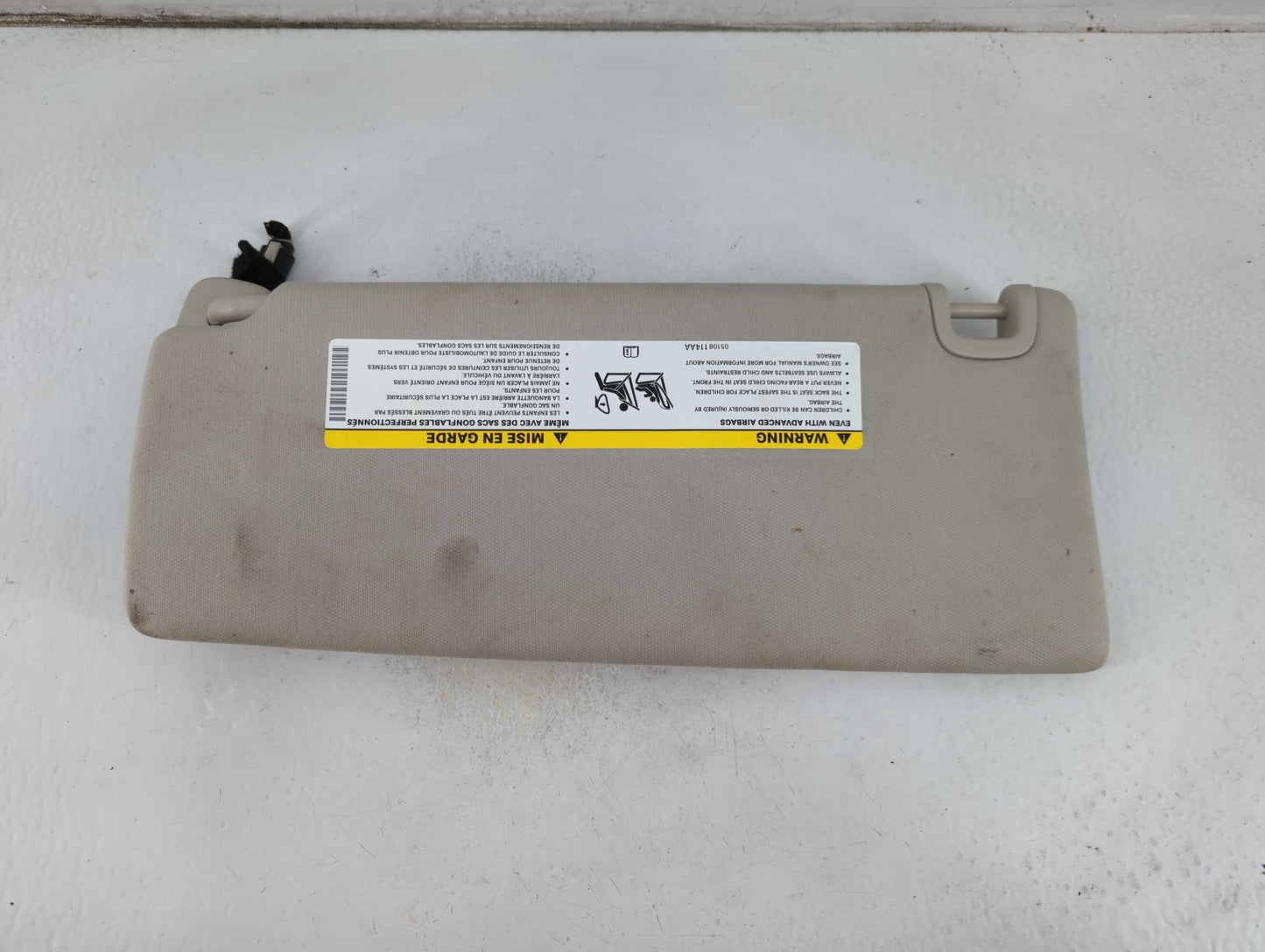 2014-2018 Jeep Cherokee Sun Visor Shade Replacement Passenger Right Mirror Fits Fits 2014 2015 2016 2017 2018 OEM Used Auto
