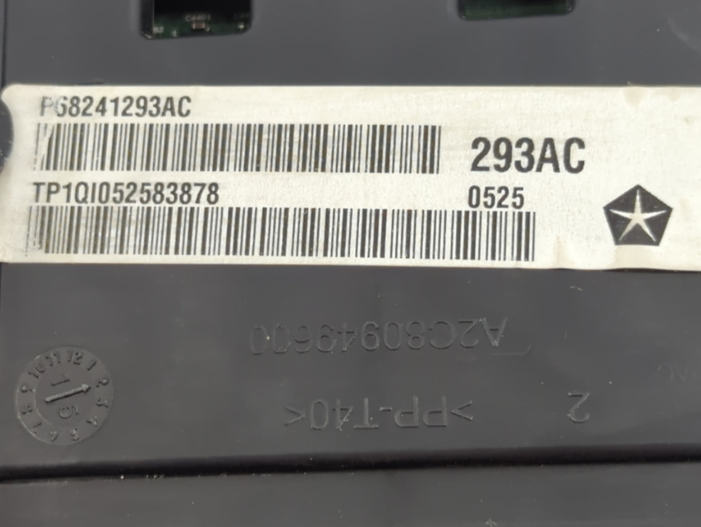 2015 Jeep Cherokee Instrument Cluster Speedometer Gauges P/N:P68241293AC Fits OEM Used Auto Parts - Oemusedautoparts1.com