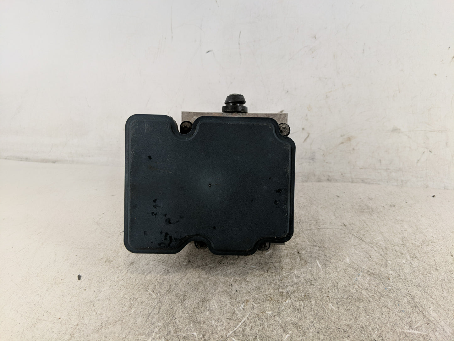 2015 Jeep Cherokee ABS Pump Control Module Replacement P/N:0265956137 2265106455, 031 1151 Fits OEM Used Auto Parts - Oemuse