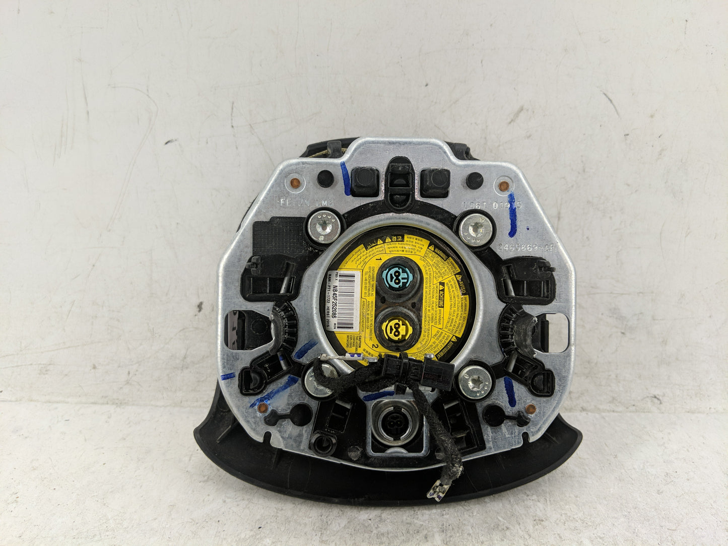 2014-2018 Jeep Cherokee Air Bag Driver Left Steering Wheel Mounted - Oemusedautoparts1.com