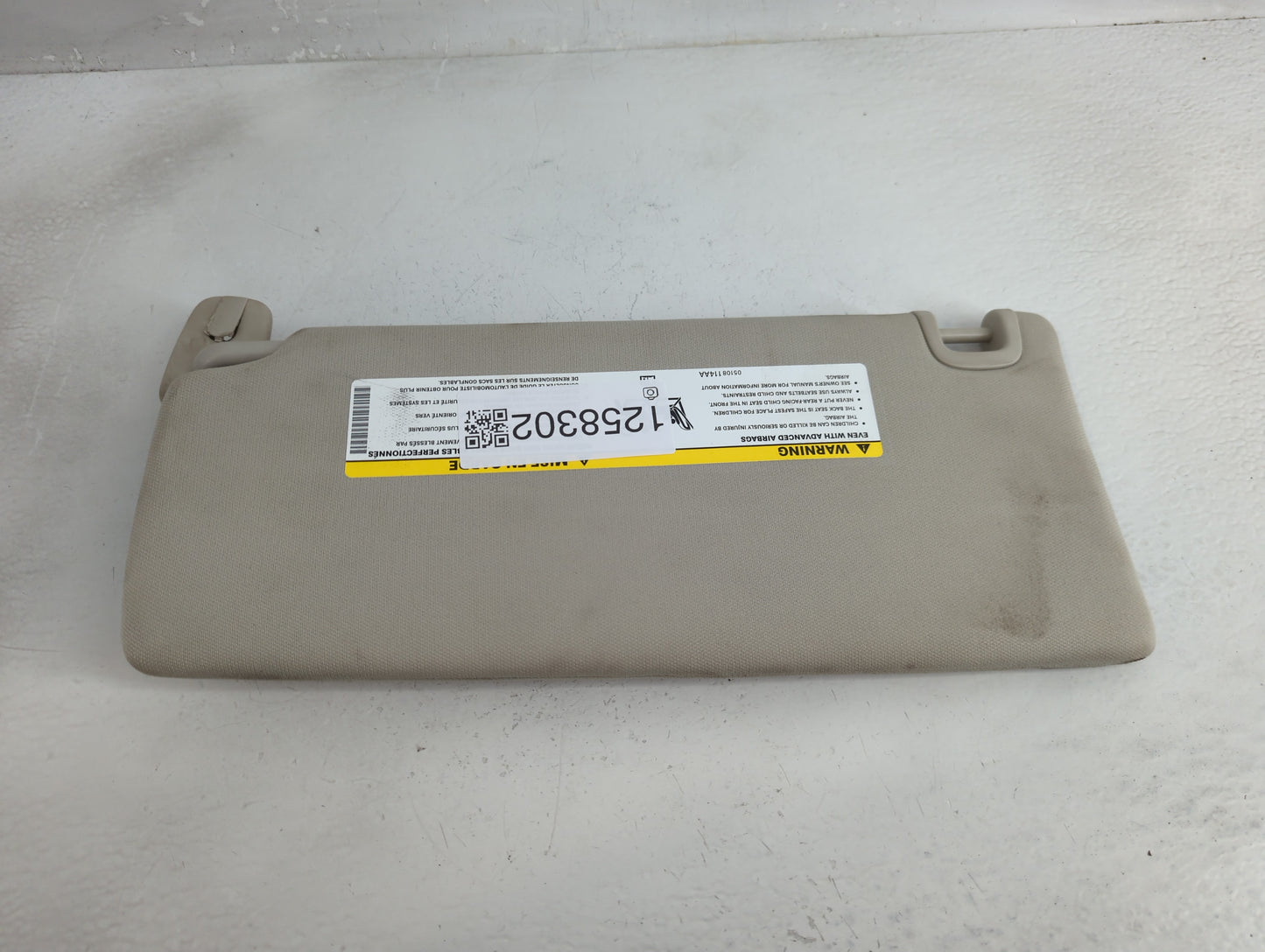 2014-2018 Jeep Cherokee Sun Visor Shade Replacement Passenger Right Mirror Fits Fits 2014 2015 2016 2017 2018 OEM Used Auto