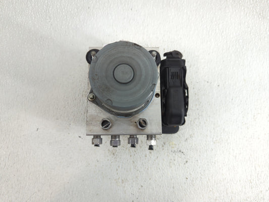 2015 Jeep Cherokee ABS Pump Control Module Replacement P/N:68237001AC Fits OEM Used Auto Parts
