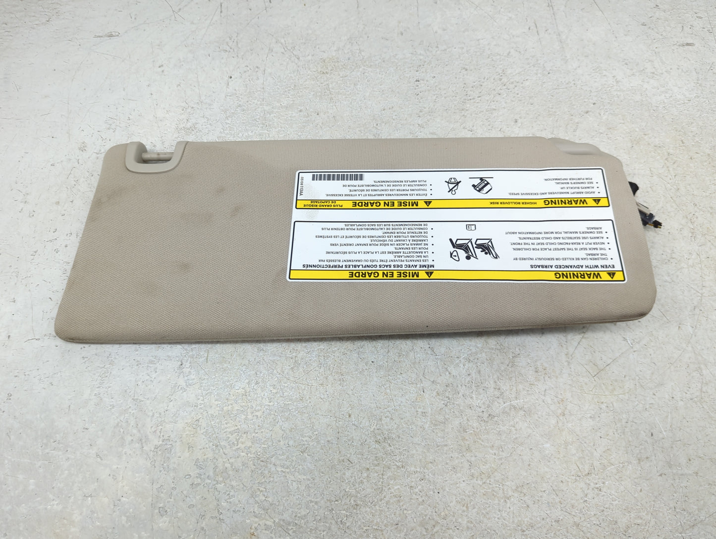 2014-2018 Jeep Cherokee Sun Visor Shade Replacement Driver Left Mirror Fits Fits 2014 2015 2016 2017 2018 OEM Used Auto Part