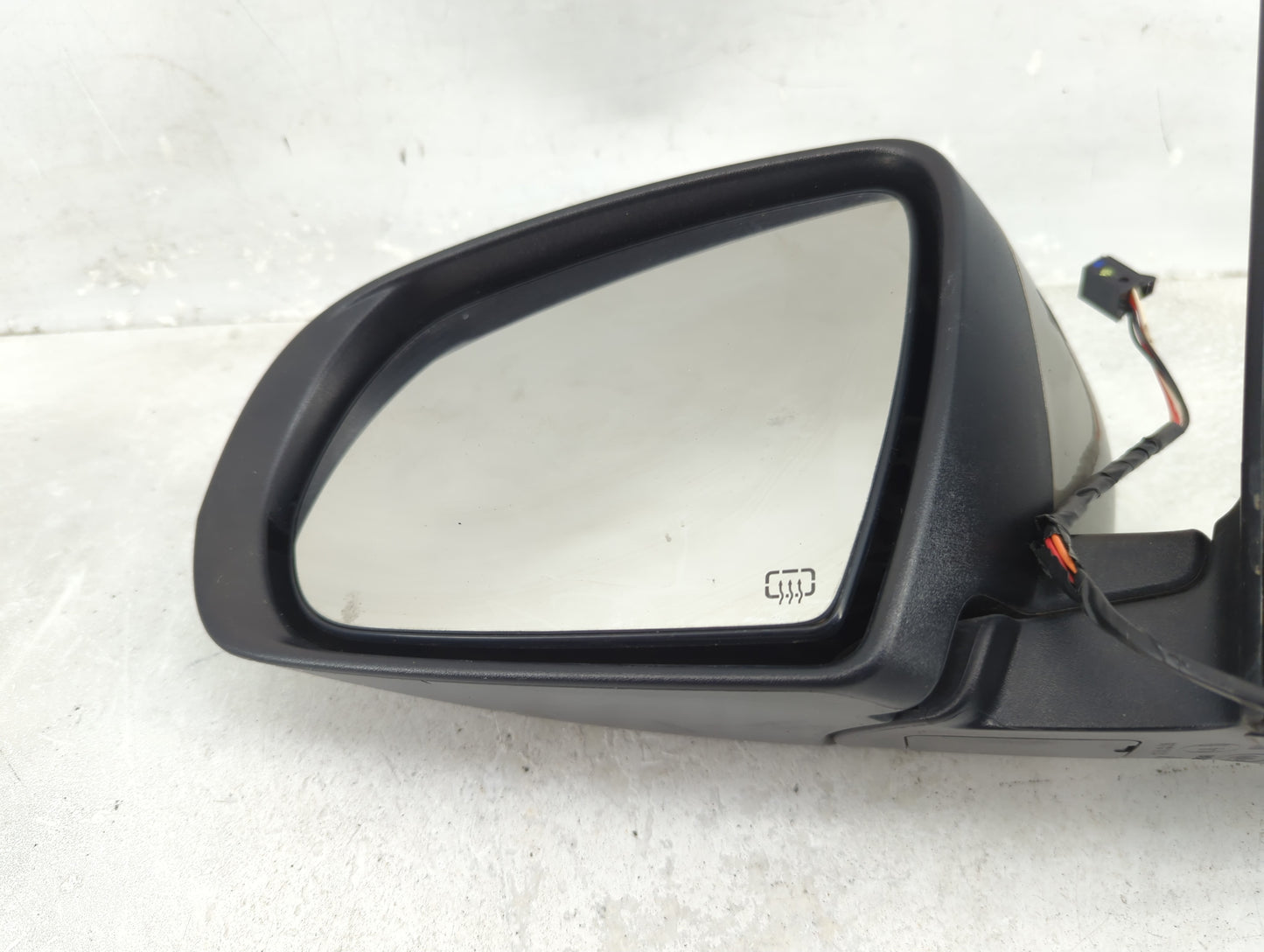 2014-2021 Jeep Cherokee Driver Left Side View Power Door Mirror - Oemusedautoparts1.com