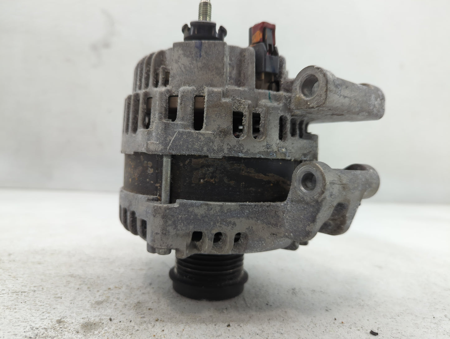 2014-2018 Jeep Cherokee Alternator Replacement Generator Charging Assembly Engine OEM P/N:56029624AC Fits OEM Used Auto Part