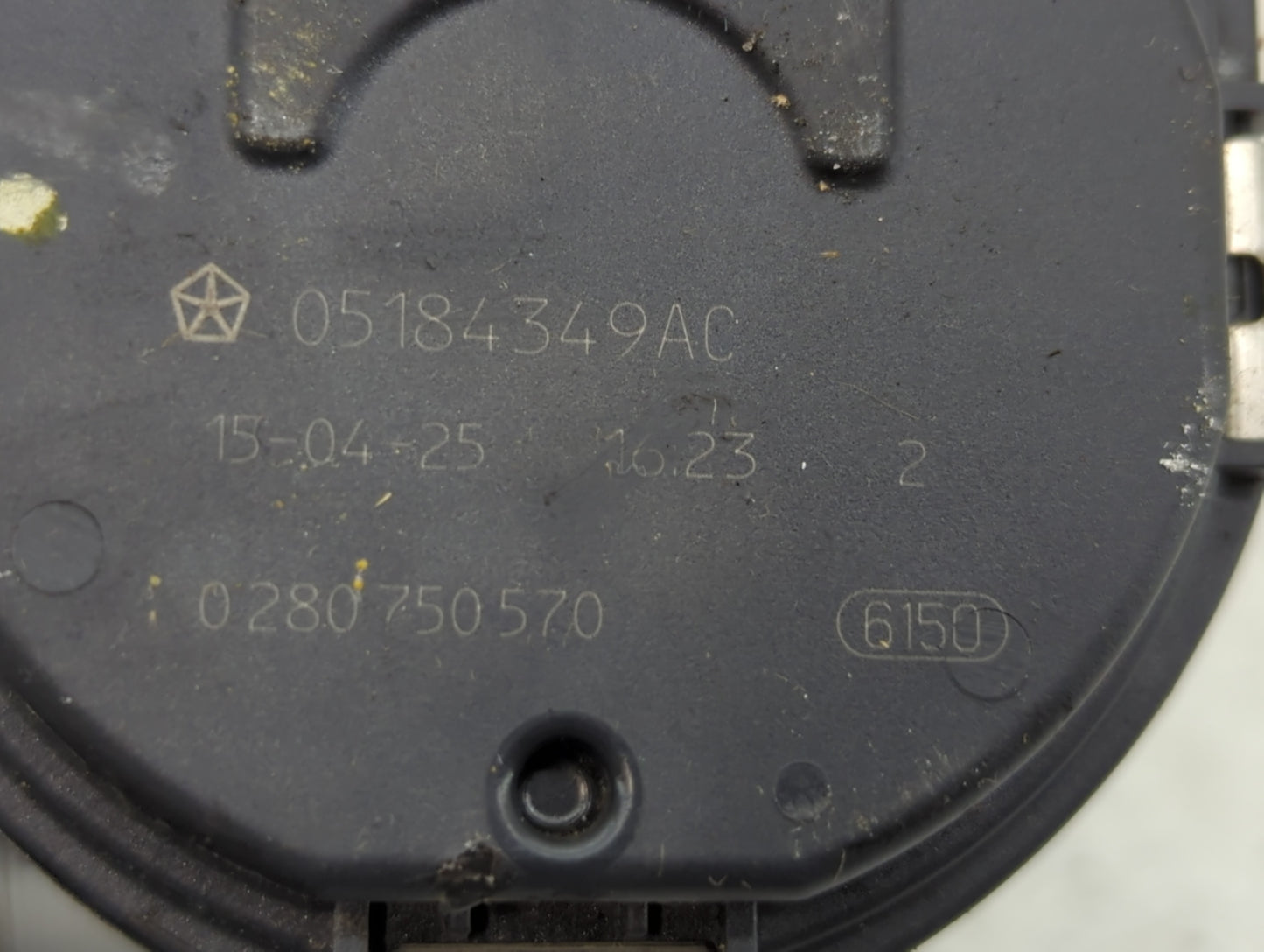 2014-2022 Jeep Cherokee Throttle Body P/N:0 280 750 570 05184349AC Fits OEM Used Auto Parts - Oemusedautoparts1.com