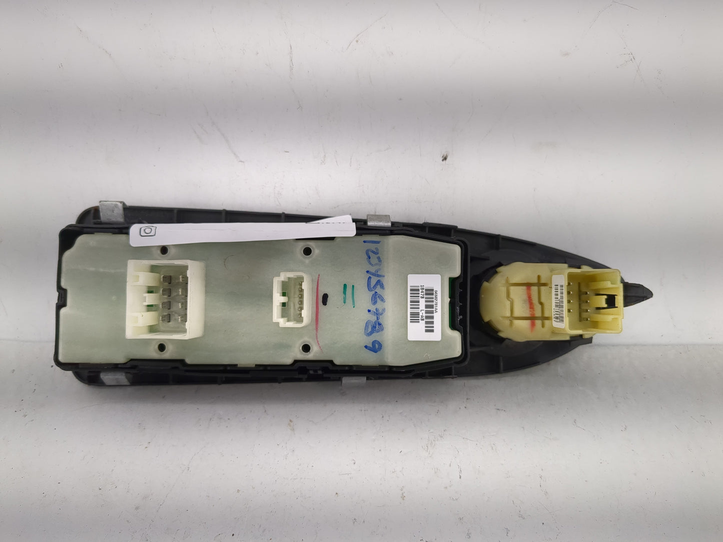 2015 Jeep Compass Master Power Window Switch Replacement Driver Side Left P/N:04602781AA Fits OEM Used Auto Parts - Oemuseda
