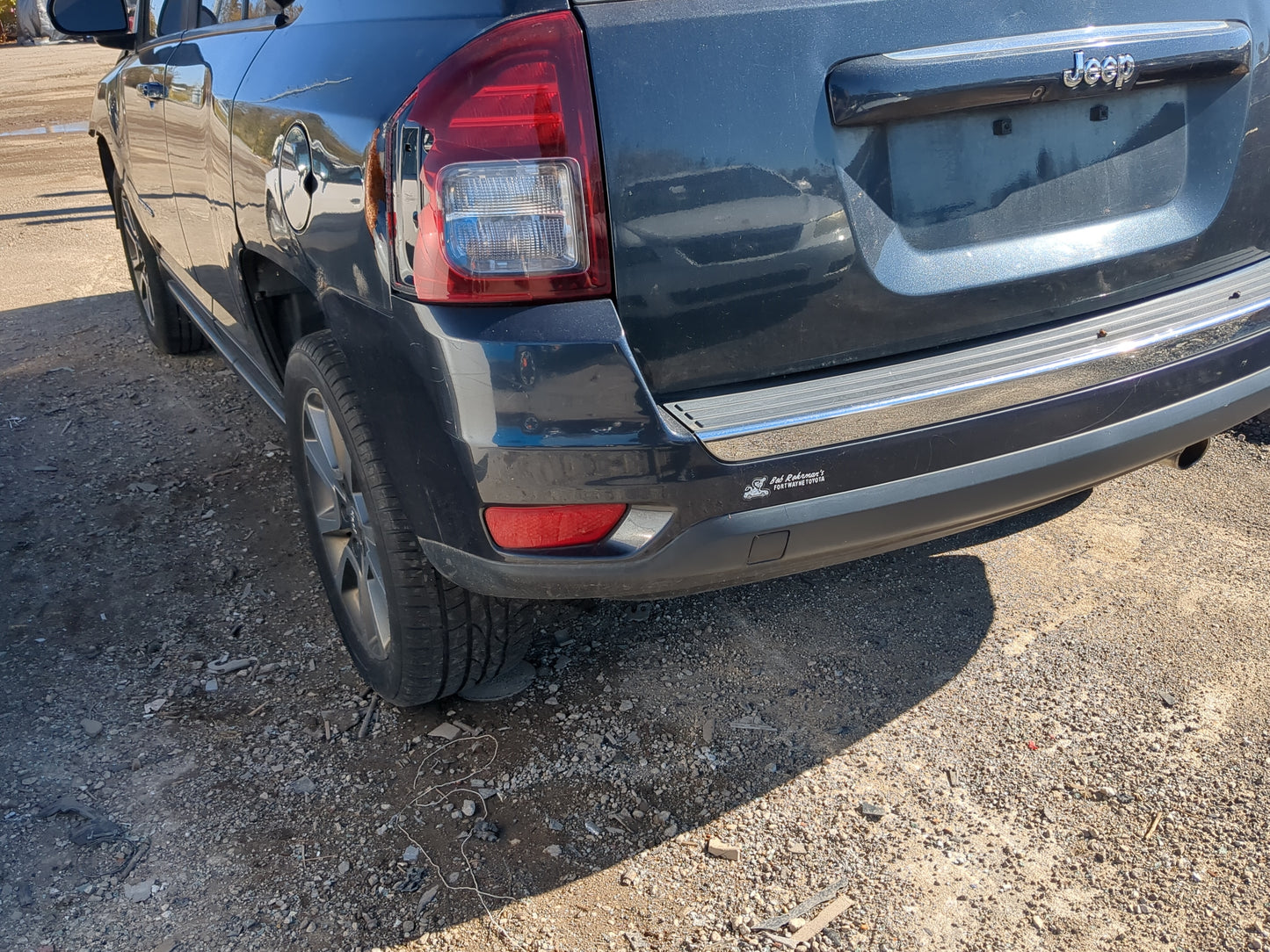 2015 Jeep Compass Rear Bumper Assembly Oem - Oemusedautoparts1.com