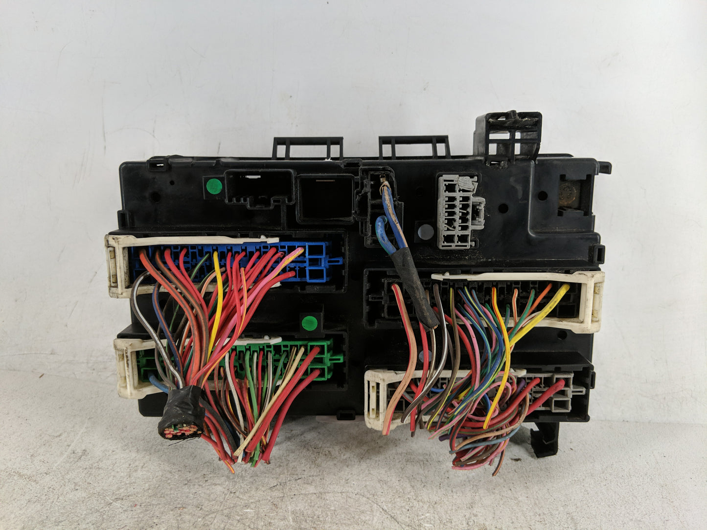 2015 Jeep Grand Cherokee Fusebox Fuse Box Panel Relay Module P/N:P68242800AC A Fits OEM Used Auto Parts - Oemusedautoparts1.