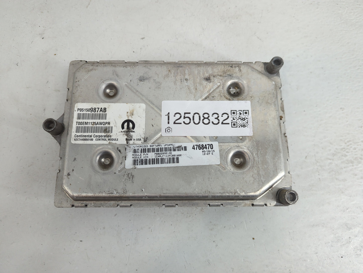 2015 Jeep Grand Cherokee PCM Engine Control Computer ECU ECM PCU OEM P/N:P05150987AB P68229960AD Fits OEM Used Auto Parts -