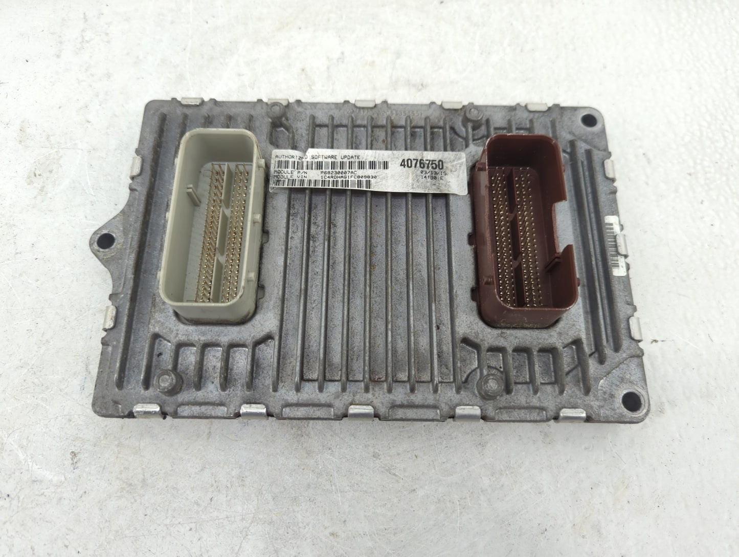 2015 Jeep Grand Cherokee PCM Engine Control Computer ECU ECM PCU OEM P/N:P68230007AC P05150987AB Fits OEM Used Auto Parts -