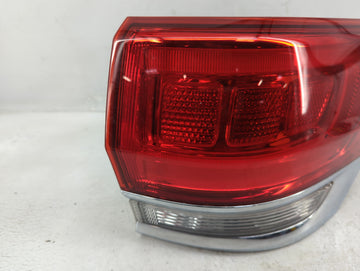 2015 Jeep Grand Cherokee Tail Light Assembly Driver Left OEM P/N:P68110016AE F00HTC402616 Fits OEM Used Auto Parts
