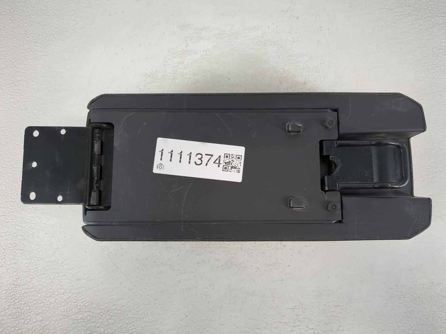2011-2017 Jeep Patriot Center Console Armrest Cover Lid Fits Fits 2011 2012 2013 2014 2015 2016 2017 OEM Used Auto Parts - O