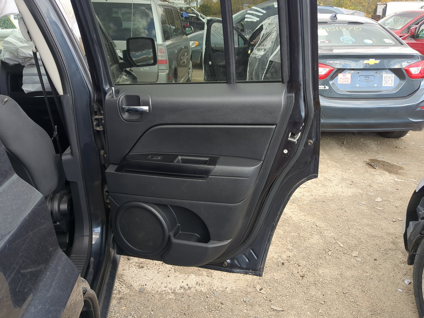 2011-2017 Jeep Patriot Passenger Rear Door Oem - Oemusedautoparts1.com