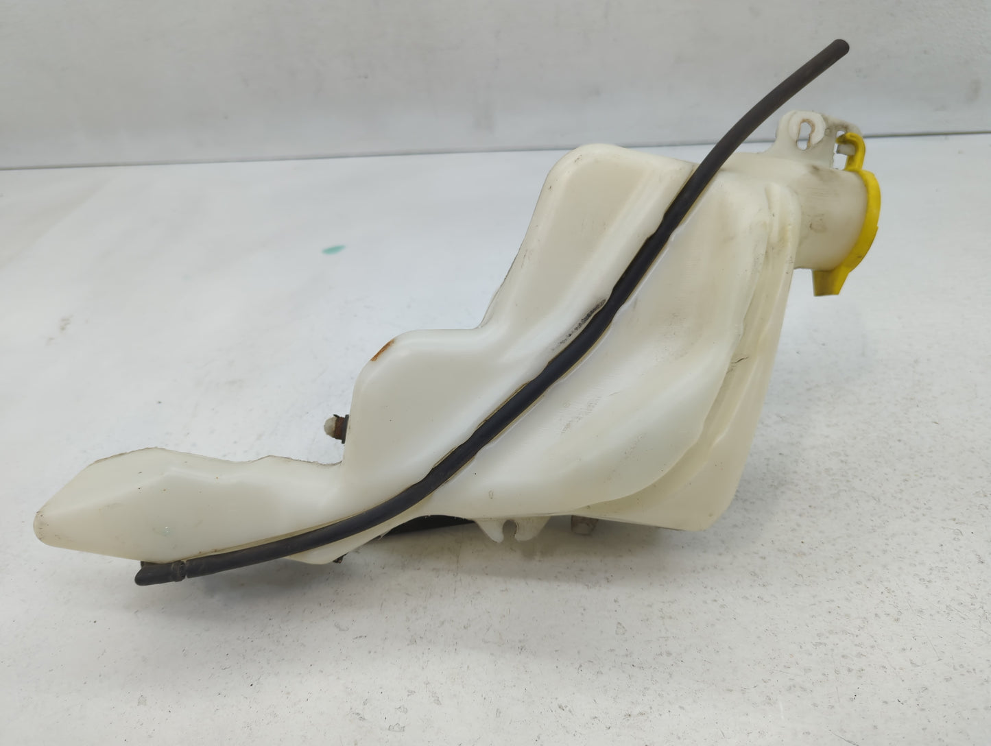 2007-2017 Jeep Patriot Windshield Washer Fluid Reservoir Bottle Oem - Oemusedautoparts1.com