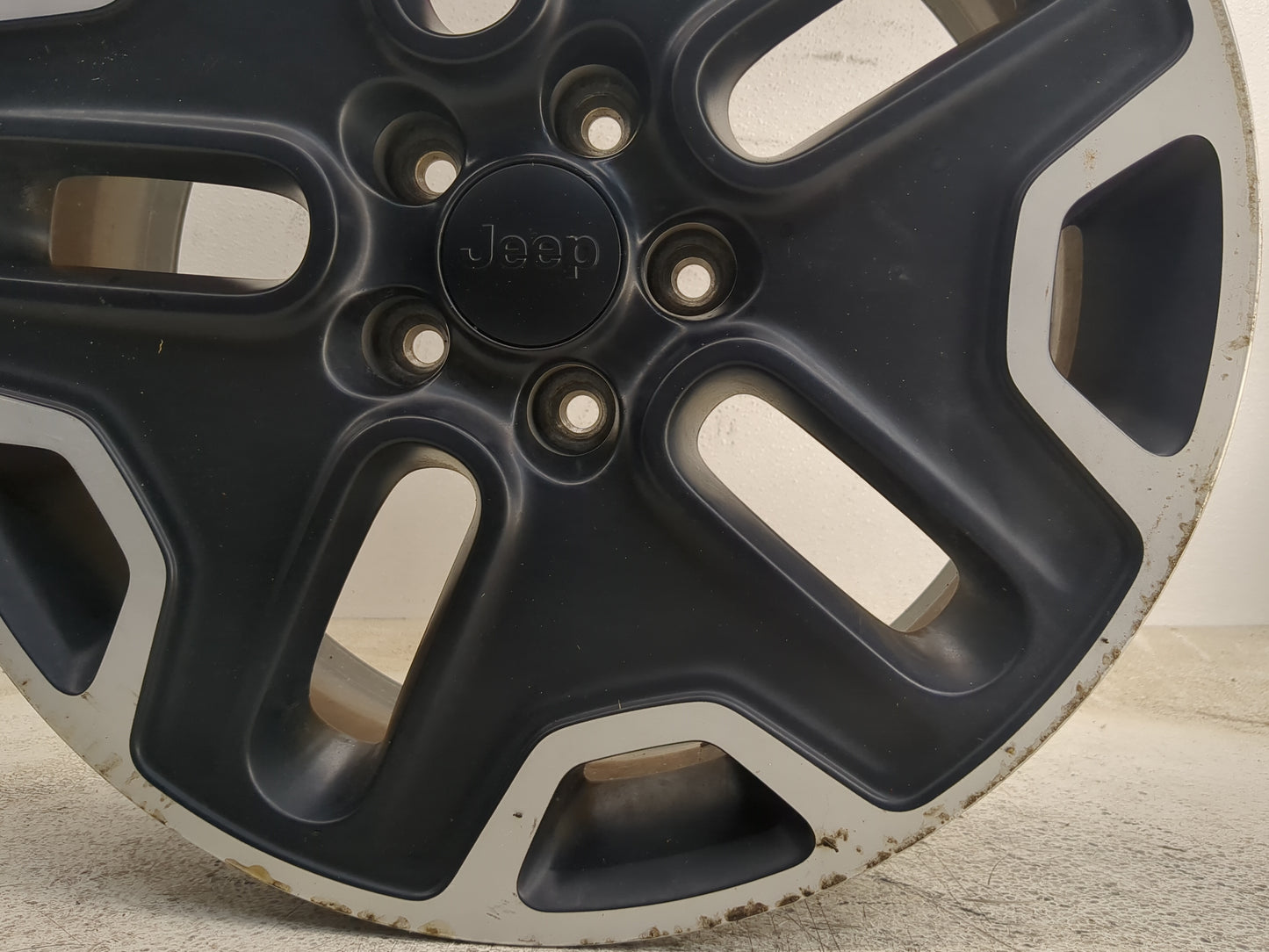 2015-2017 Jeep Renegade Oem Wheel Rim - Oemusedautoparts1.com