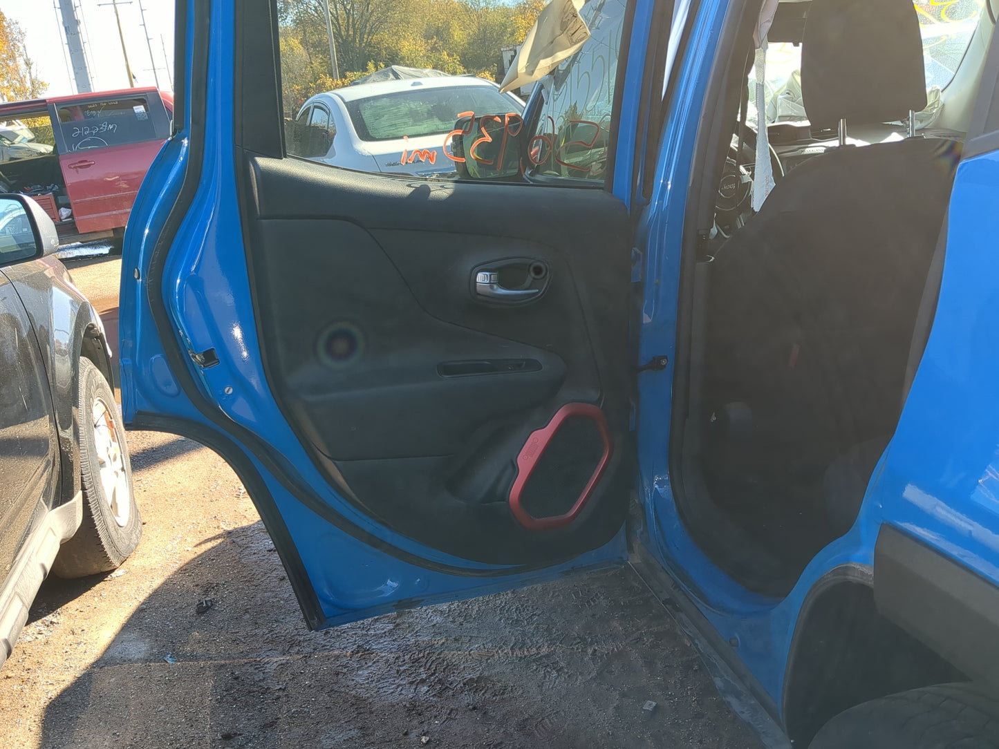 2015-2022 Jeep Renegade Driver Rear Door Oem - Oemusedautoparts1.com