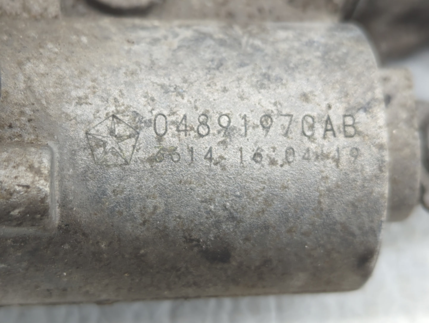 2015-2021 Jeep Renegade Throttle Body P/N:04891970AB Fits Fits 2014 2015 2016 2017 2018 2019 2020 2021 2022 OEM Used Auto Pa