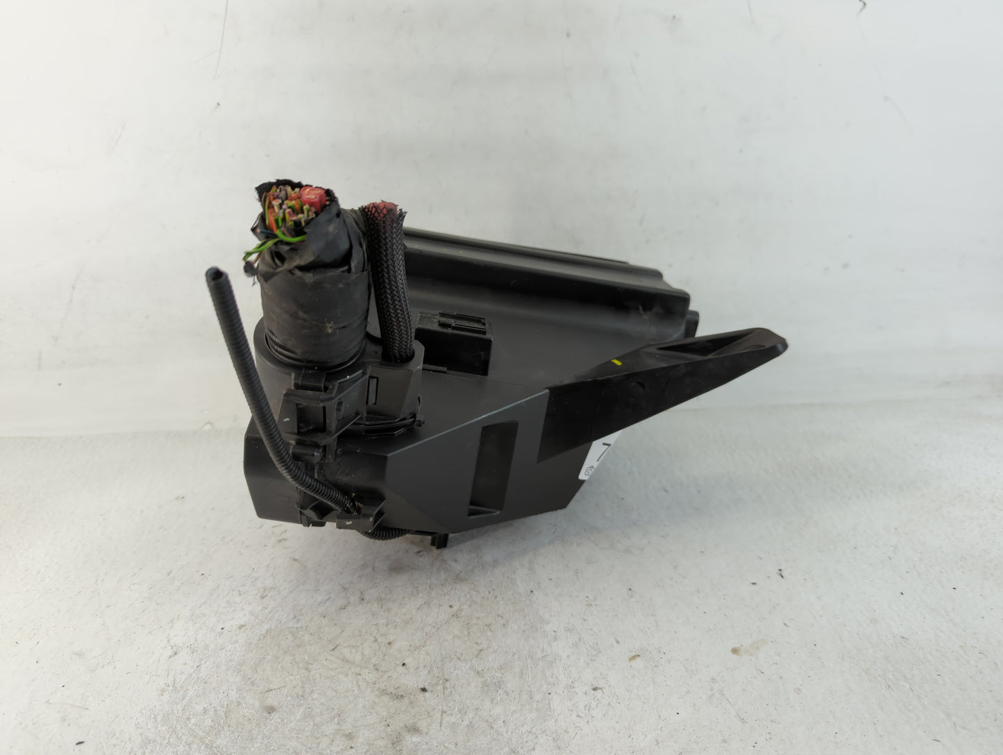 2015-2021 Jeep Renegade Fusebox Fuse Box Panel Relay Module P/N:1621281616 Fits Fits 2015 2016 2017 2018 2019 2020 2021 OEM