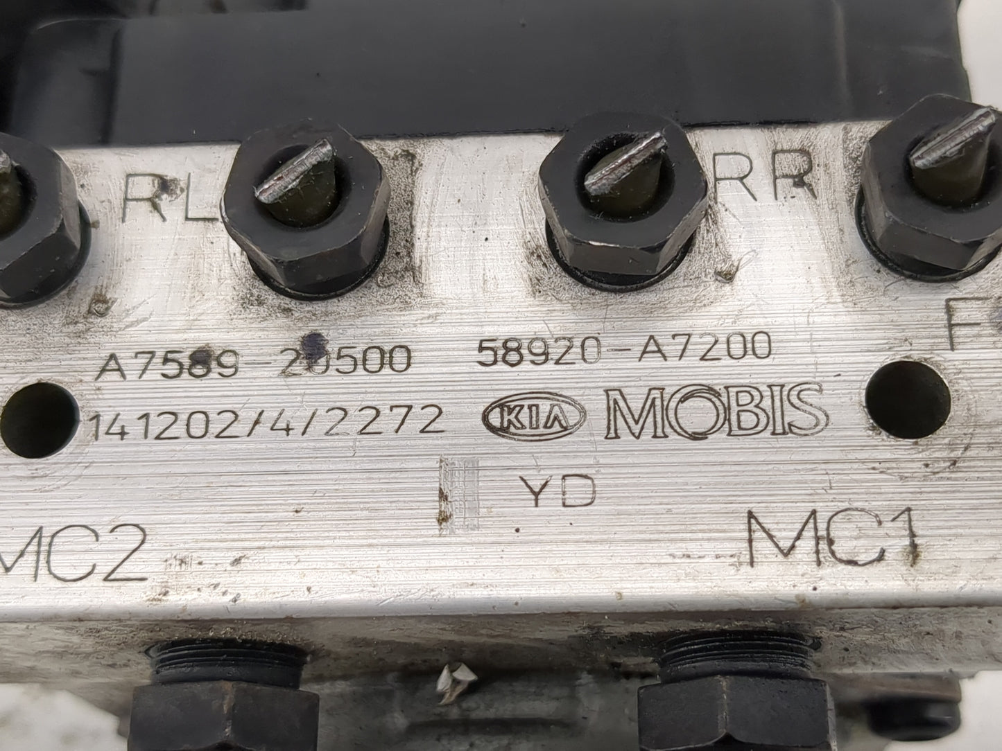 2014-2016 Kia Forte ABS Pump Control Module Replacement P/N:58920-A7200 A7589-20500 Fits Fits 2014 2015 2016 OEM Used Auto P