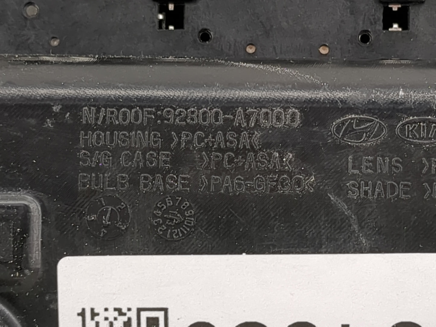 2014-2018 Kia Forte Overhead Roof Console 1454689 - Oemusedautoparts1.com