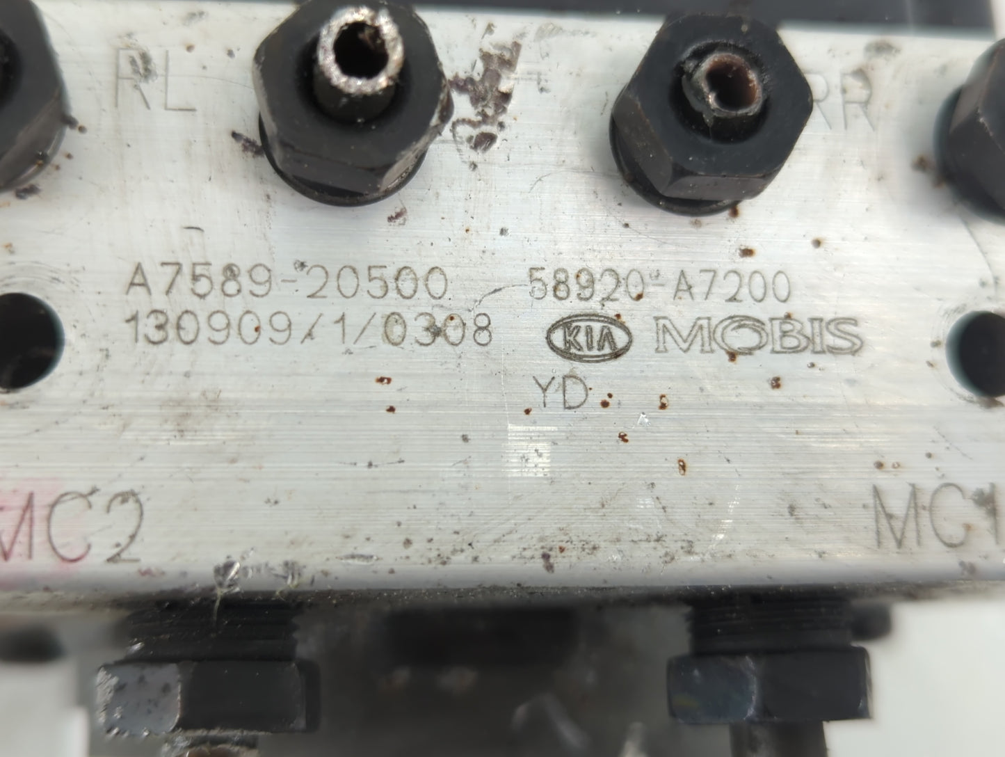 2014-2016 Kia Forte ABS Pump Control Module Replacement P/N:58920-A7200 A7589-20500 Fits Fits 2014 2015 2016 OEM Used Auto P
