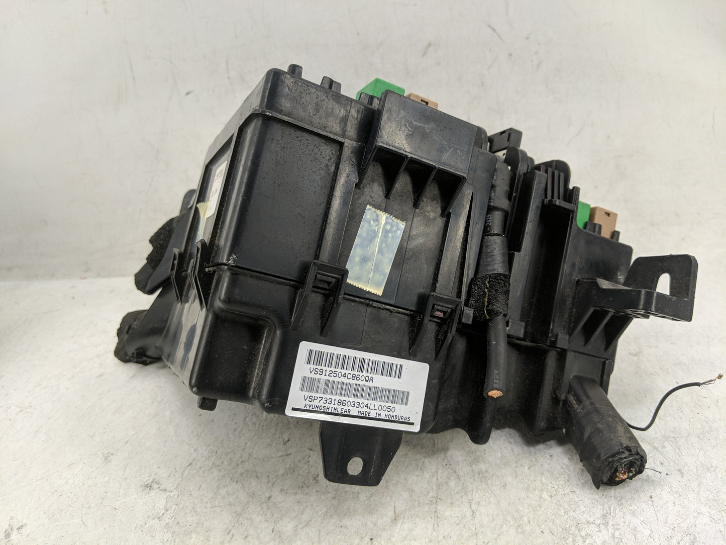 2014-2015 Kia Optima Fusebox Fuse Box Panel Relay Module P/N:91955-2T730 Fits Fits 2014 2015 OEM Used Auto Parts - Oemusedau